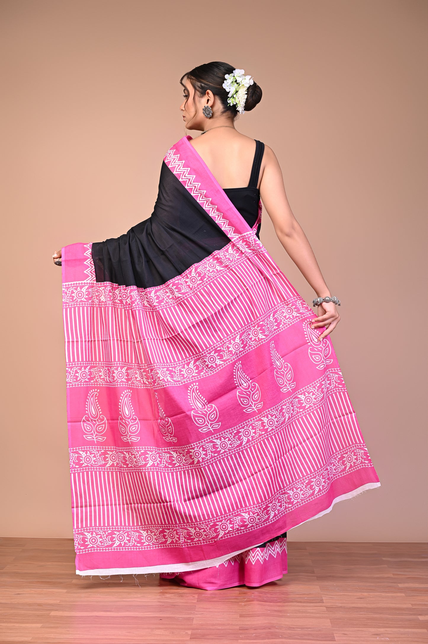 Dabu — Noir Fuchsia Border