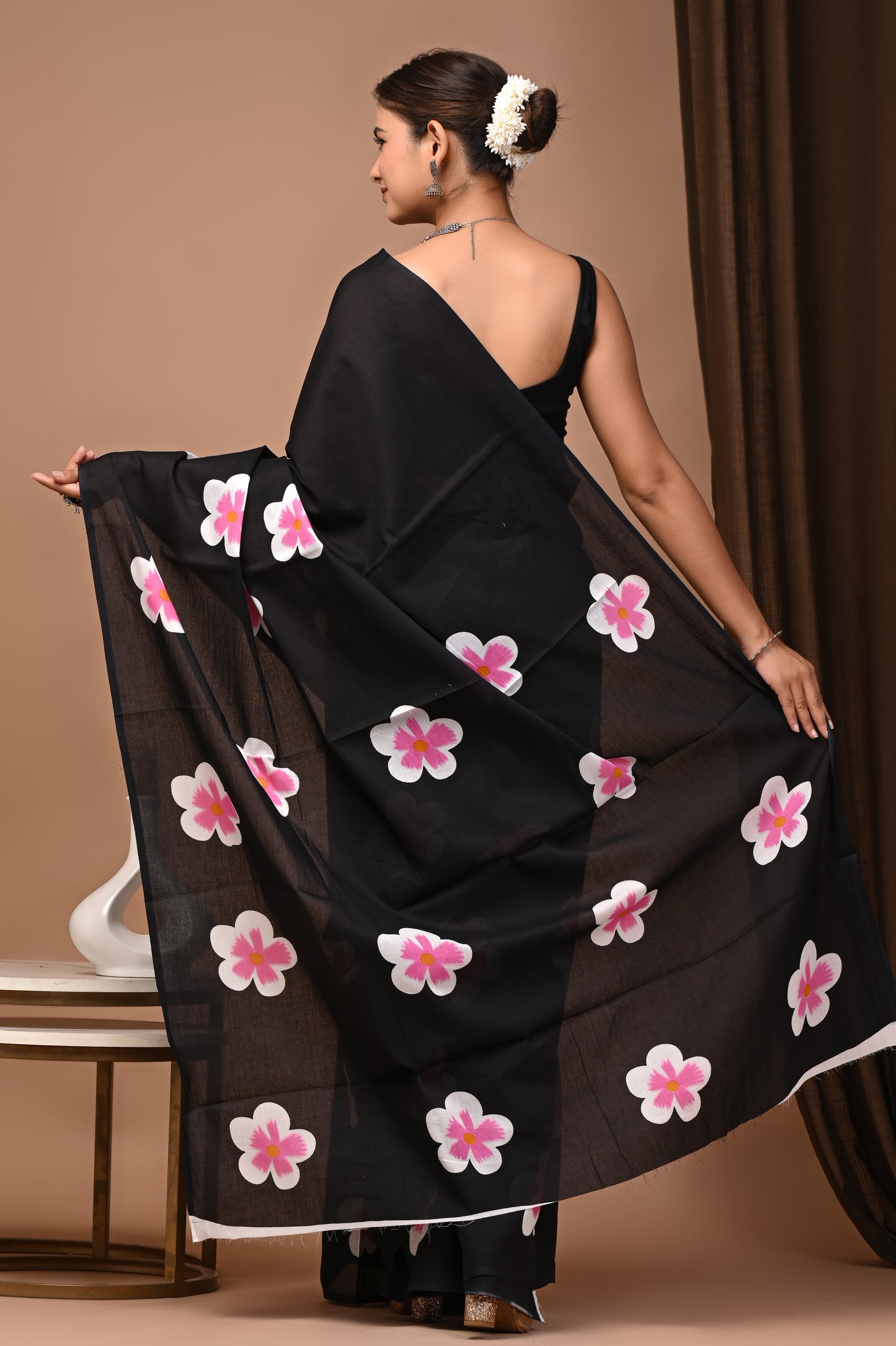 Noir Cotton Mulmul Blossom Print Saree