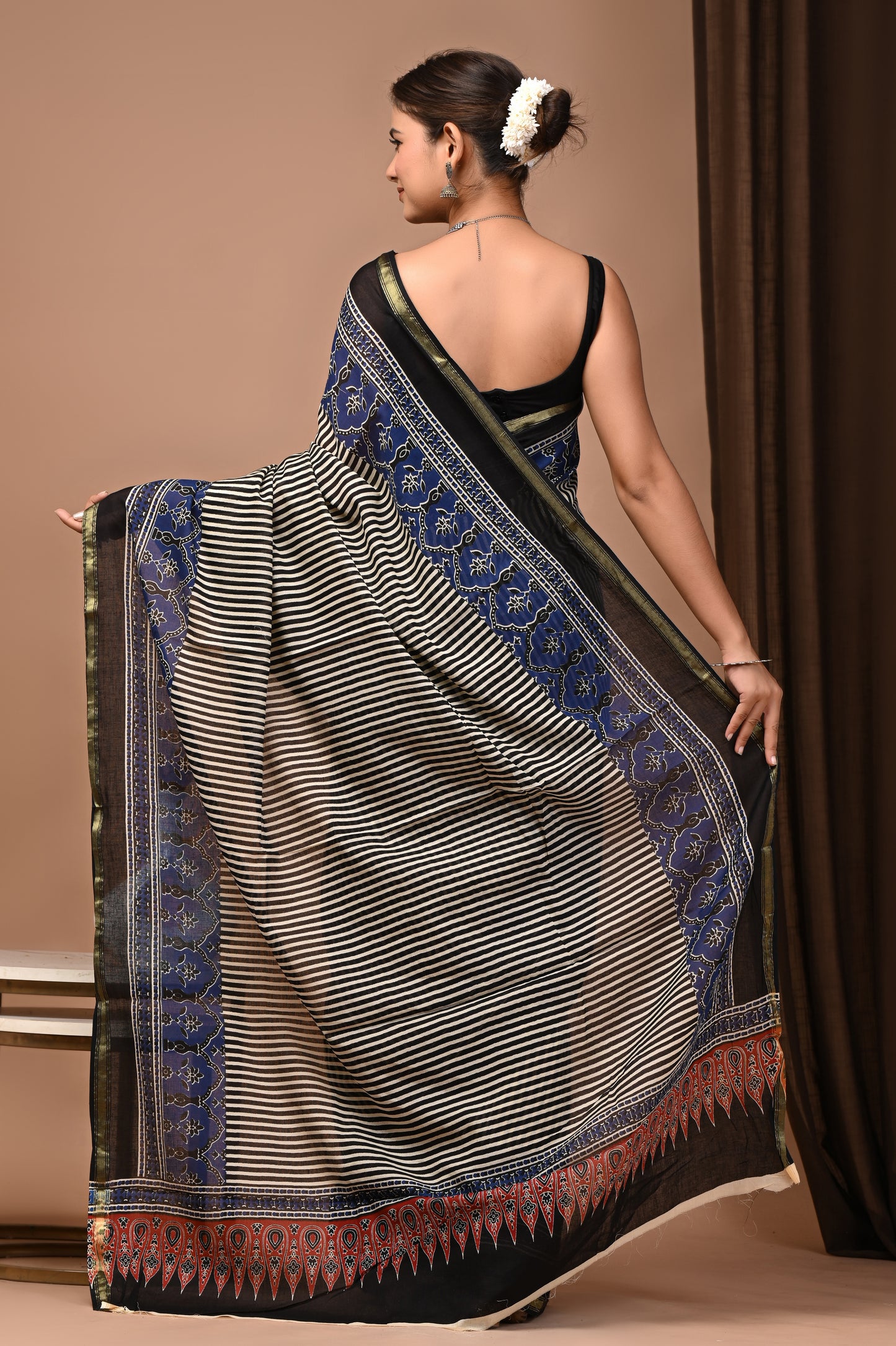 Zari Edit — Ivory Navy Stripe