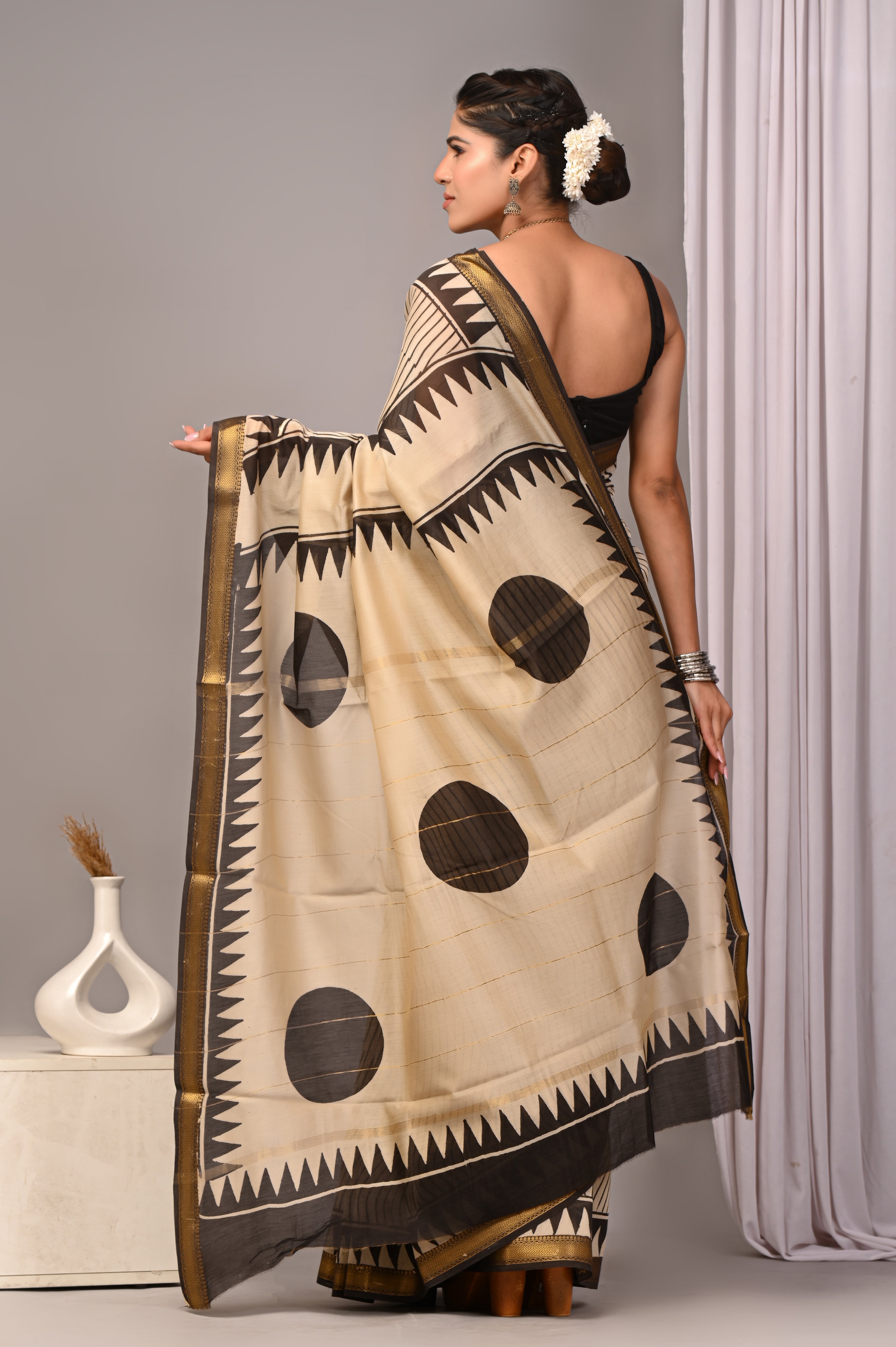 Maheshwari — Ivory Noir Stripe