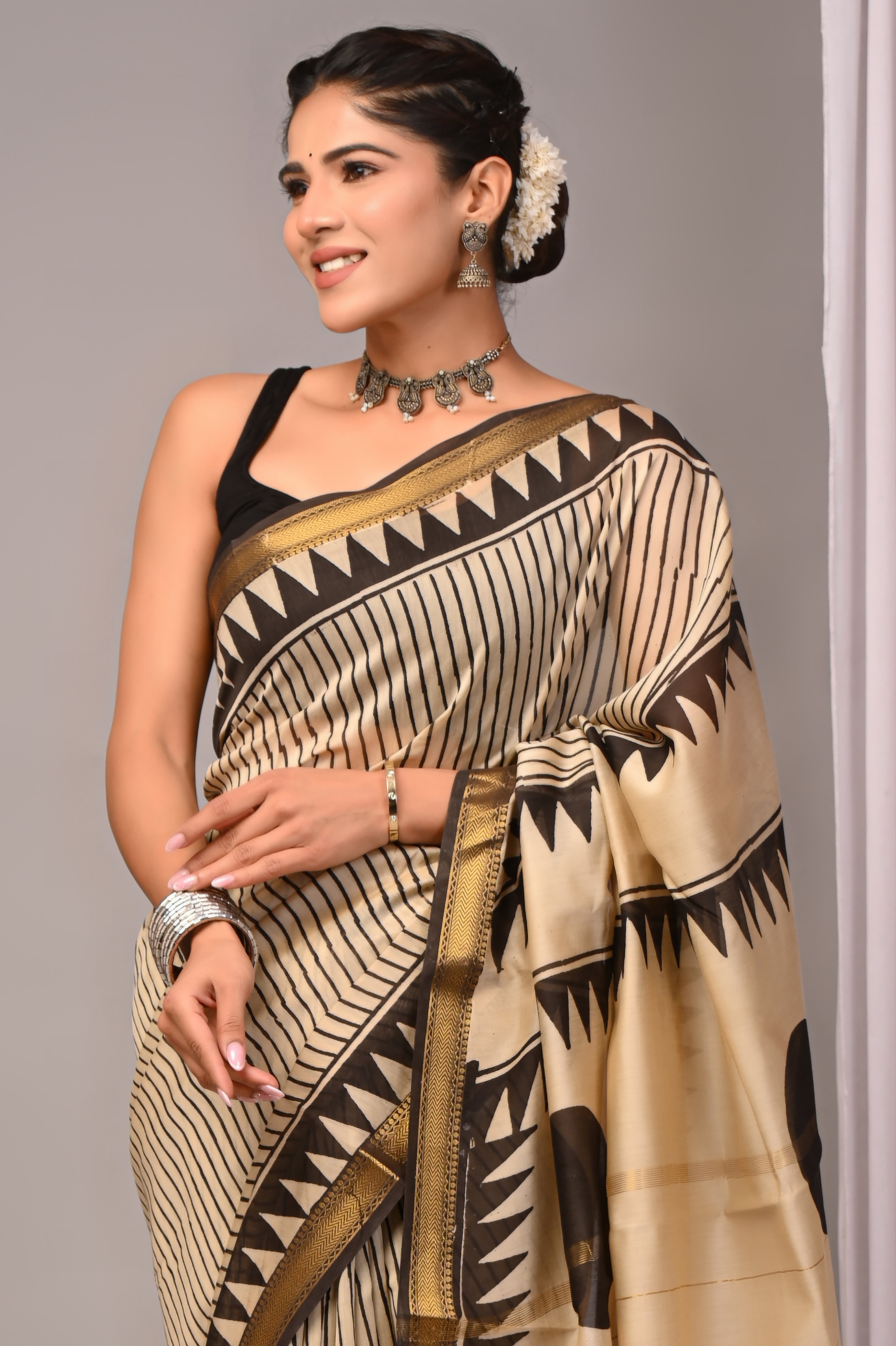 Maheshwari — Ivory Noir Stripe