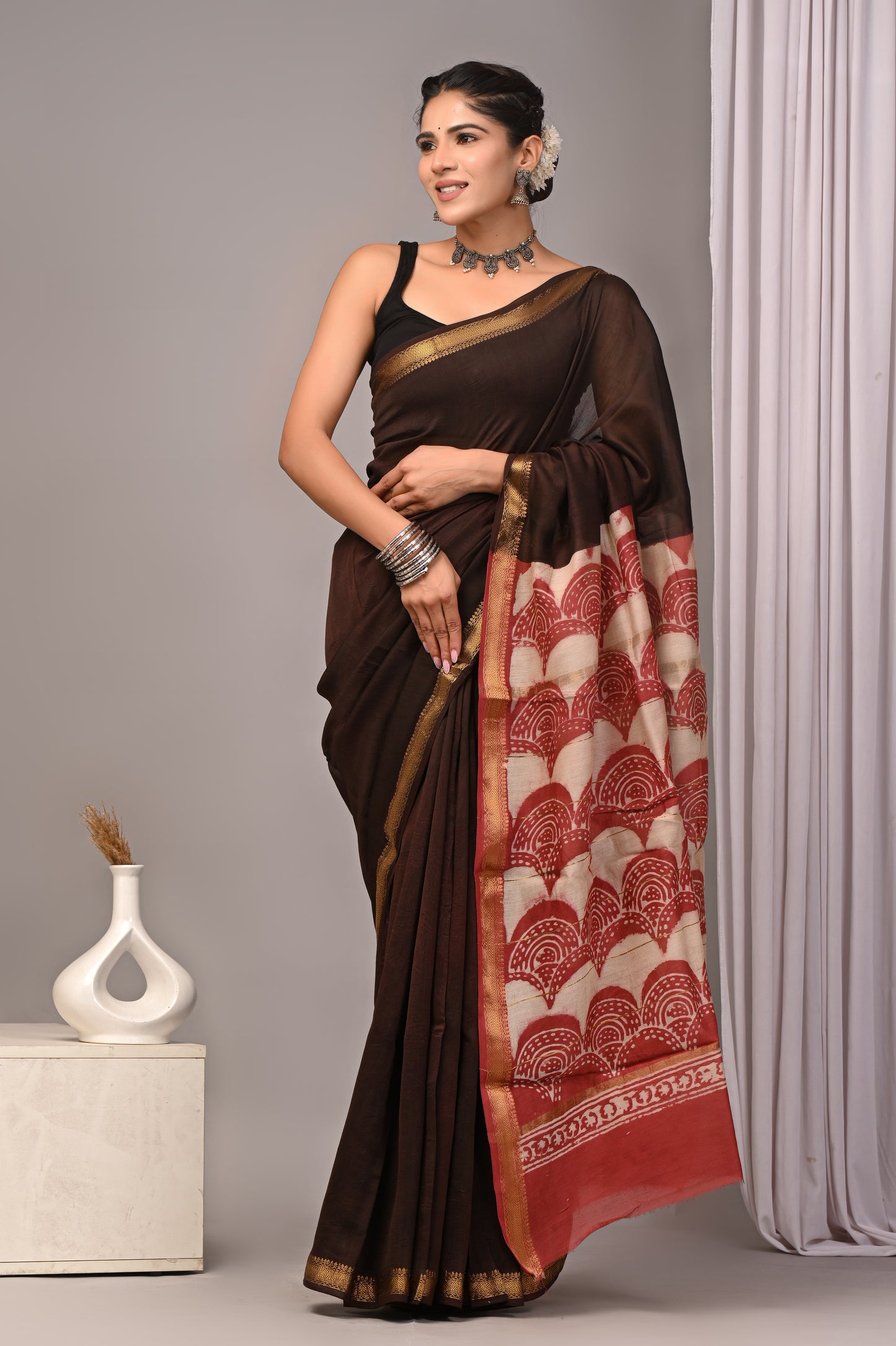 Maheshwari — Mocha Scarlet Scallop