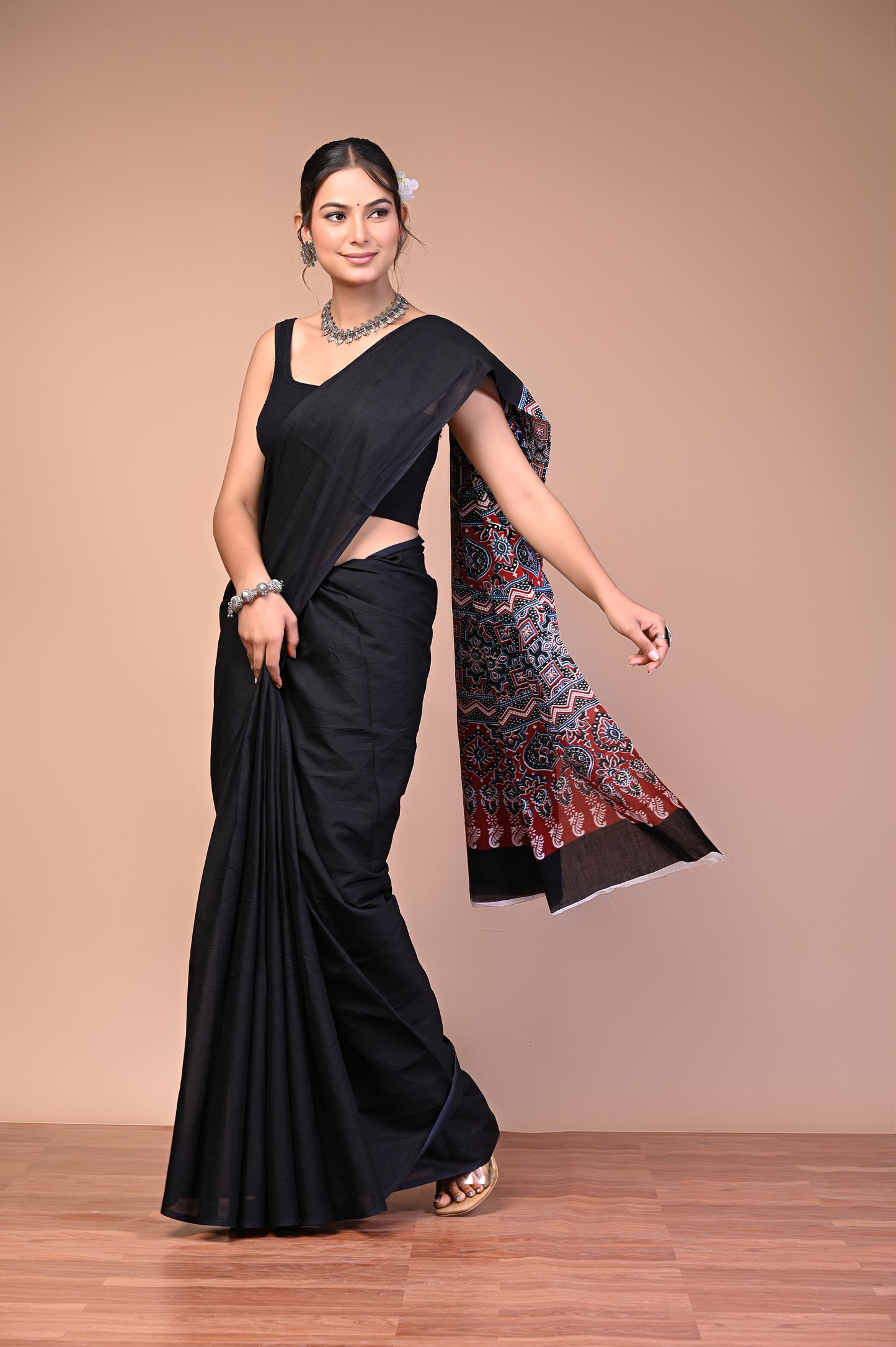 Ajrakh — Noir Geometric Pallu