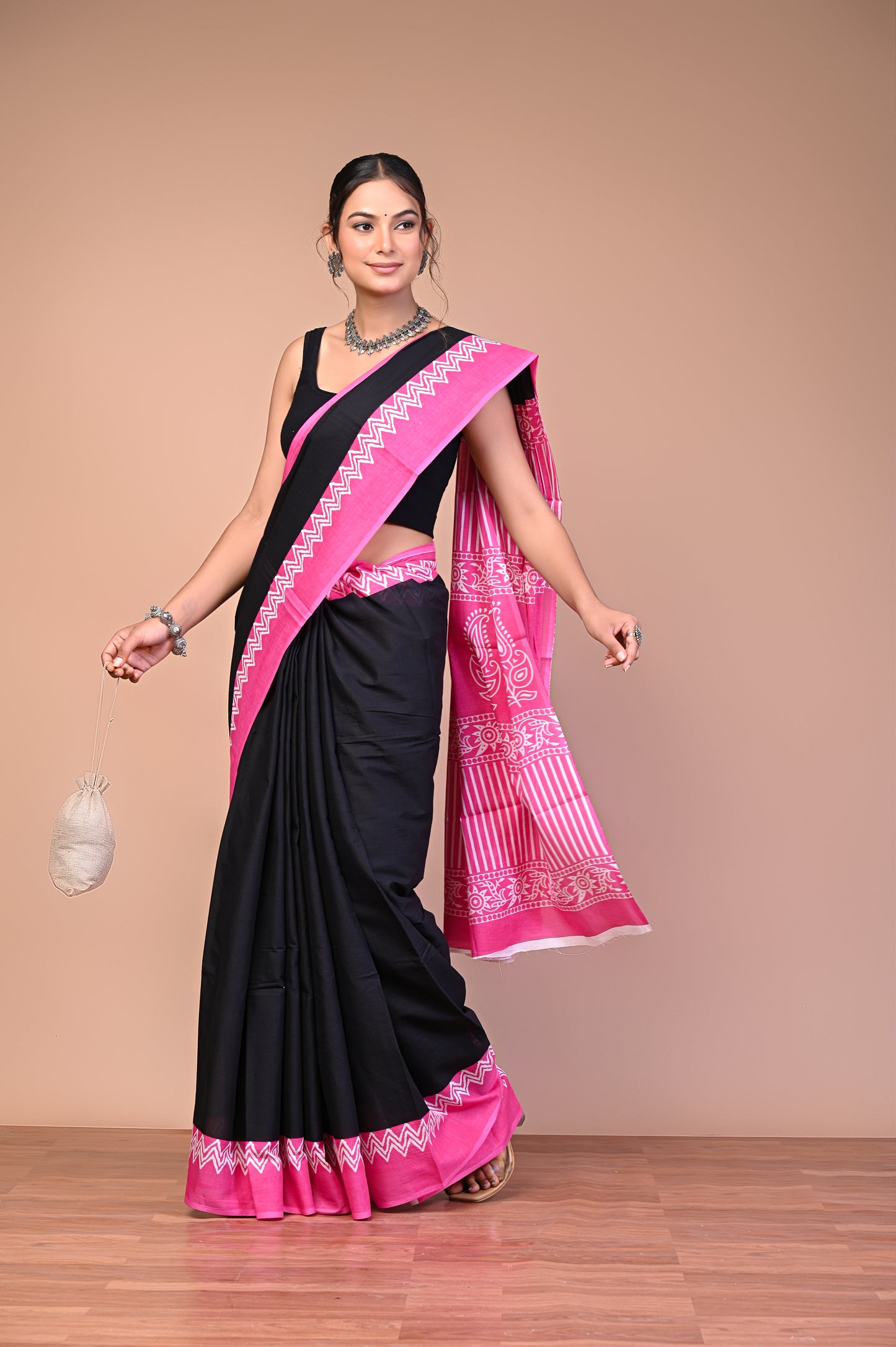 Dabu — Noir Fuchsia Border