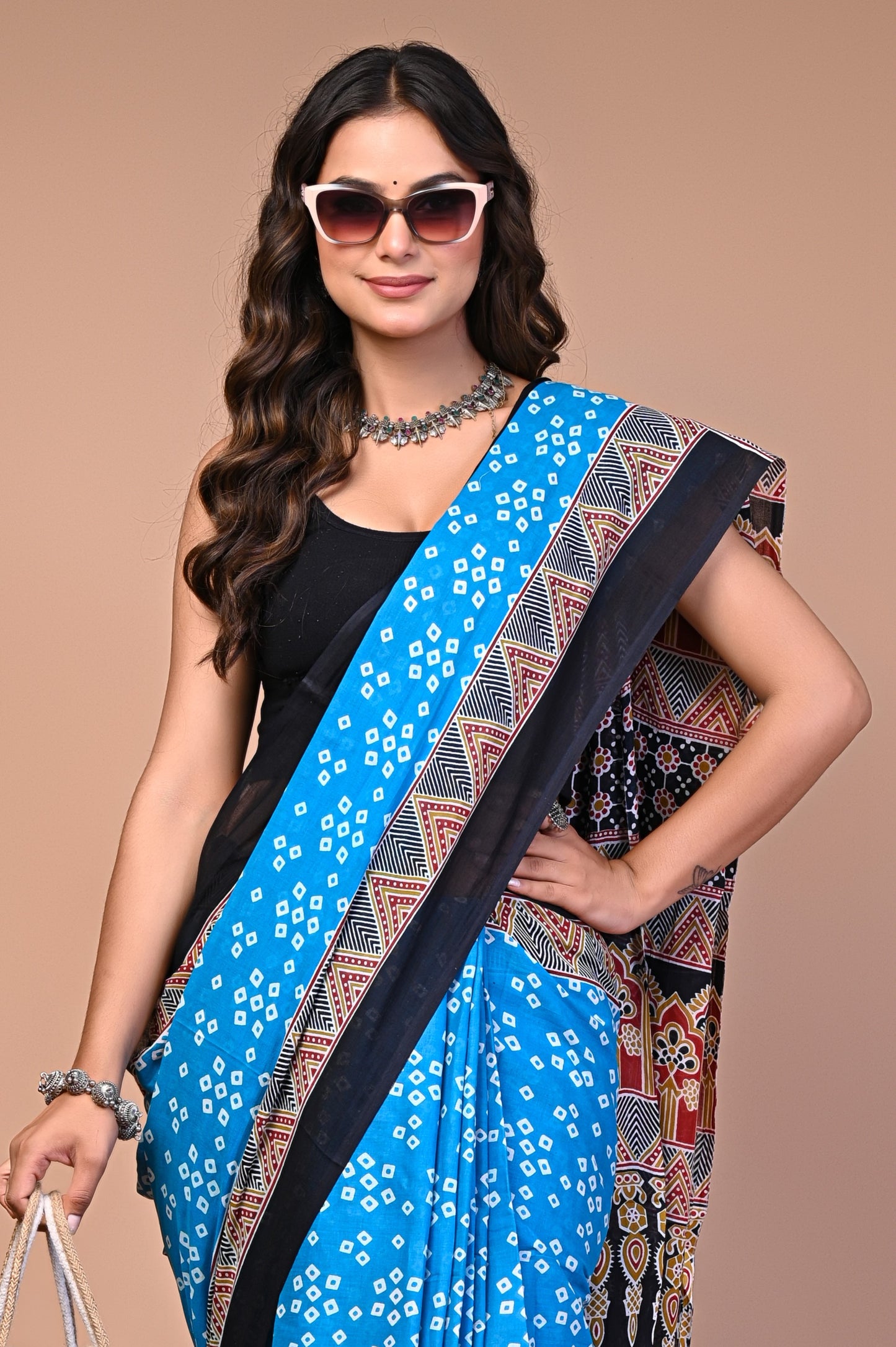Bandhej — Azure Noir Arch