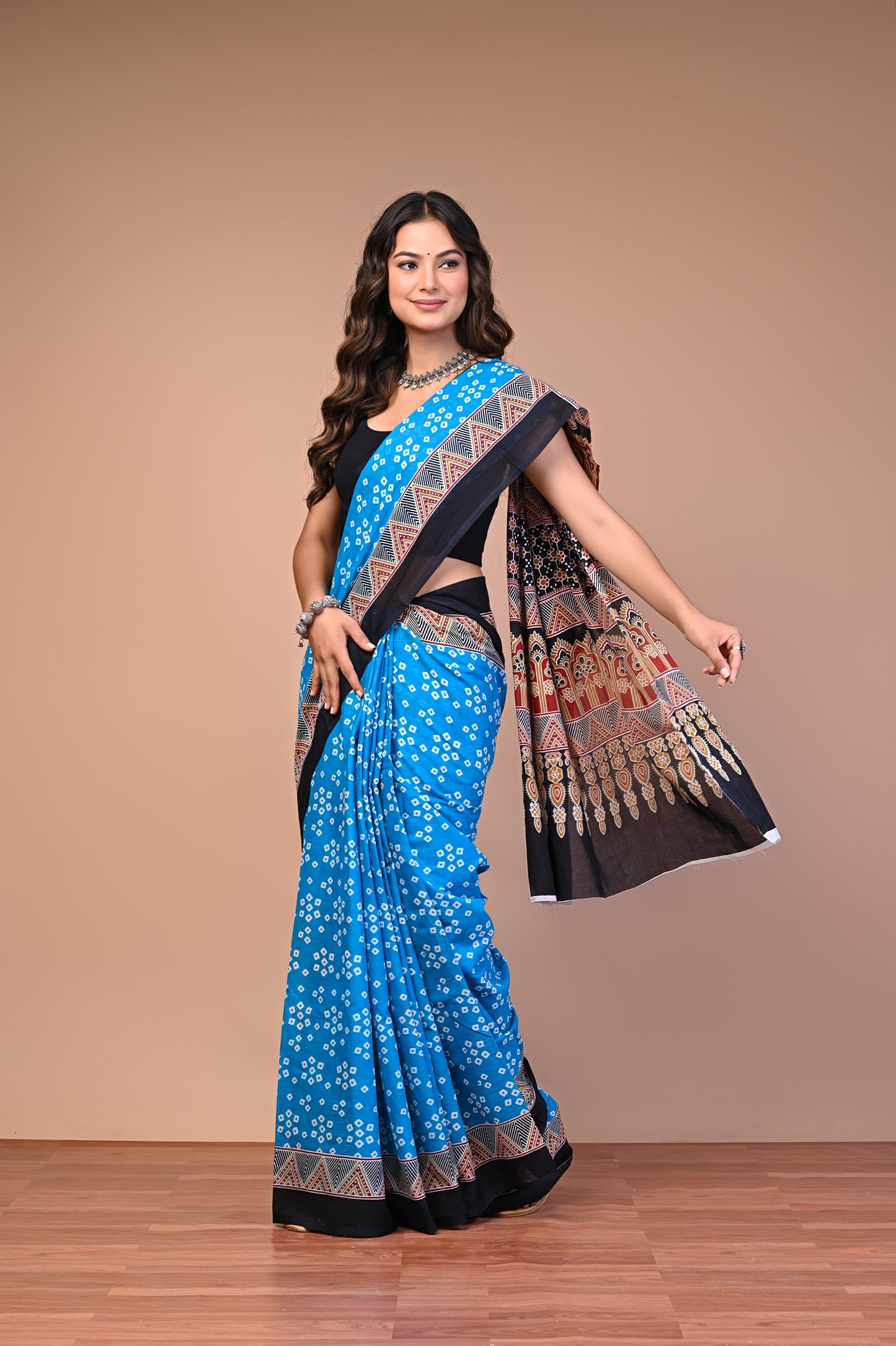 Bandhej — Azure Noir Arch