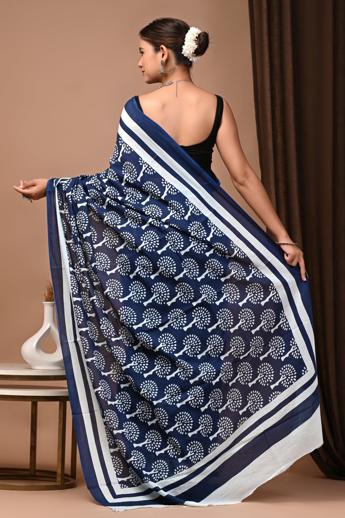 Navy Cotton Mulmul Tree Booti Print Saree