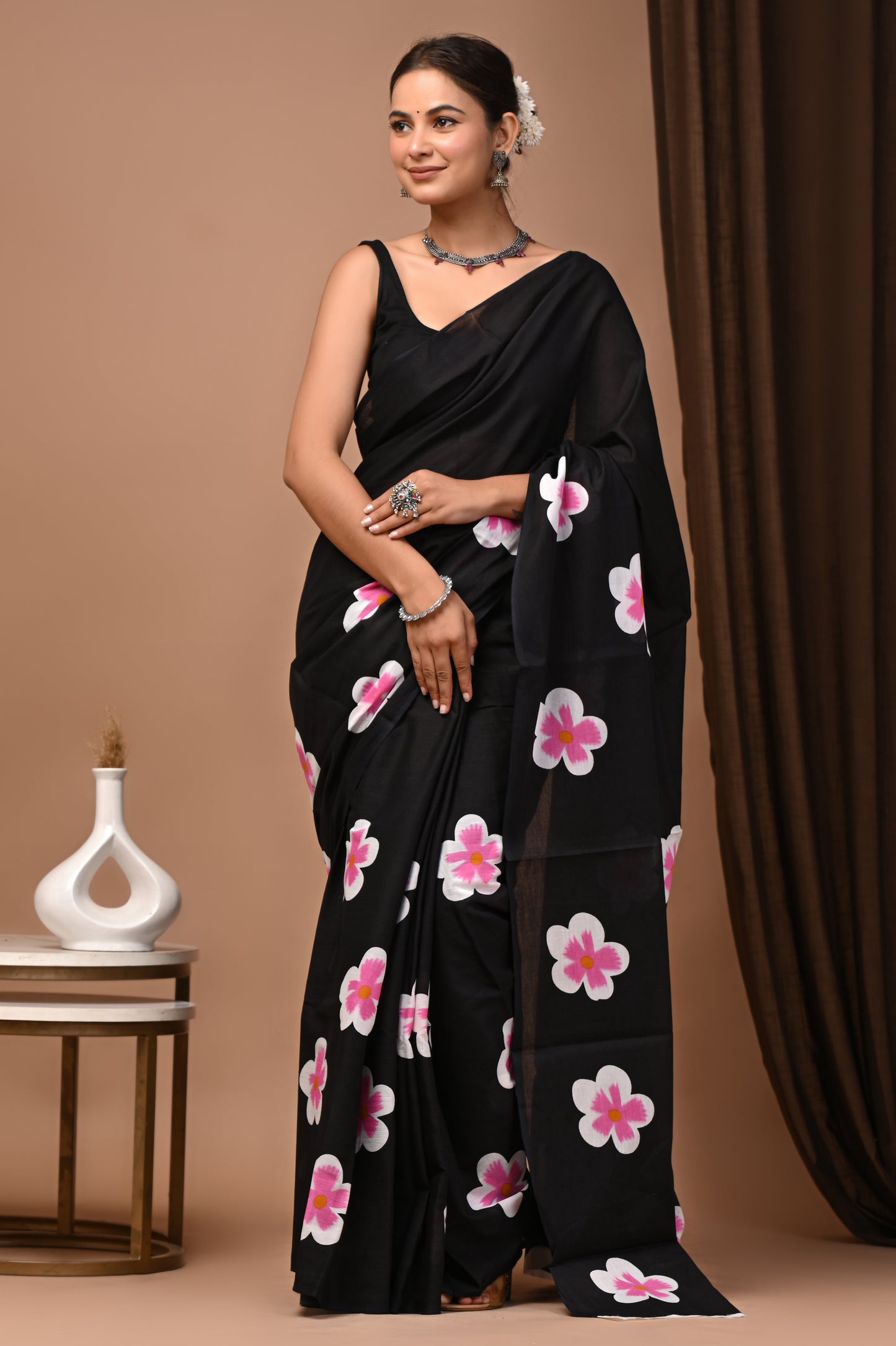 Noir Cotton Mulmul Blossom Print Saree