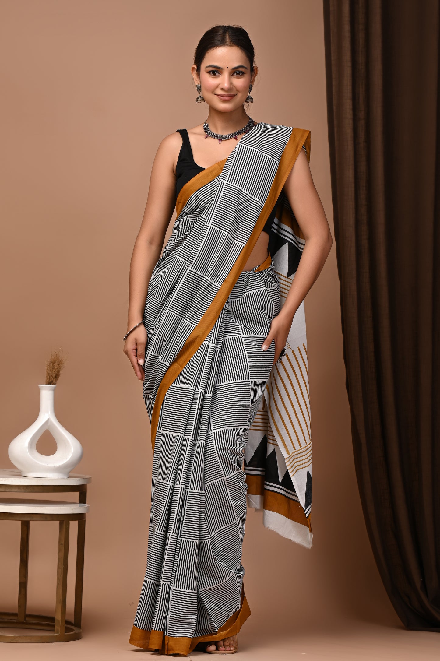 Ivory Cotton Mulmul Windowpane Stripe Saree