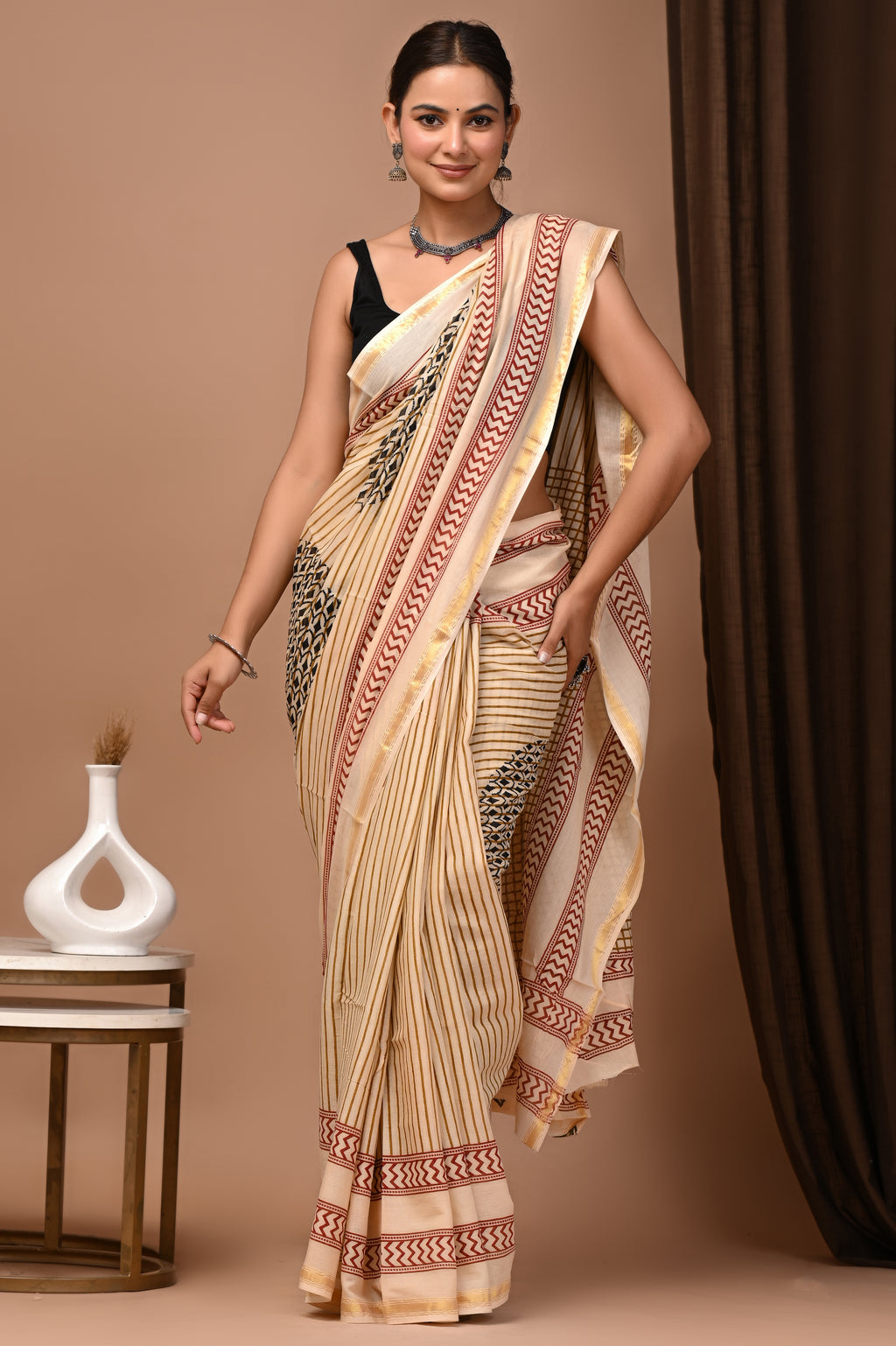 Zari Edit — Ivory Maroon Chevron