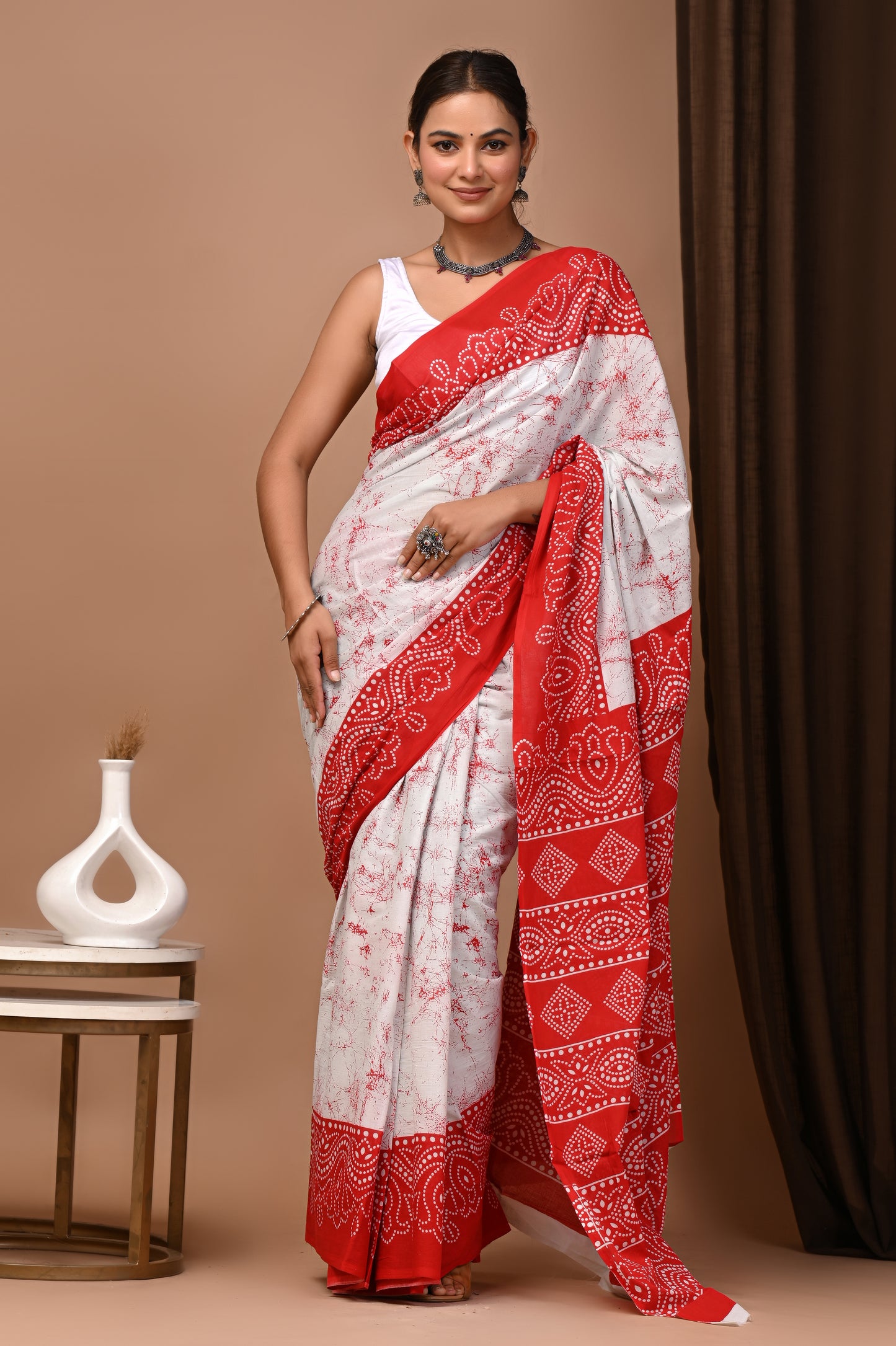 Ivory Red Cotton Mulmul Batik Print Saree